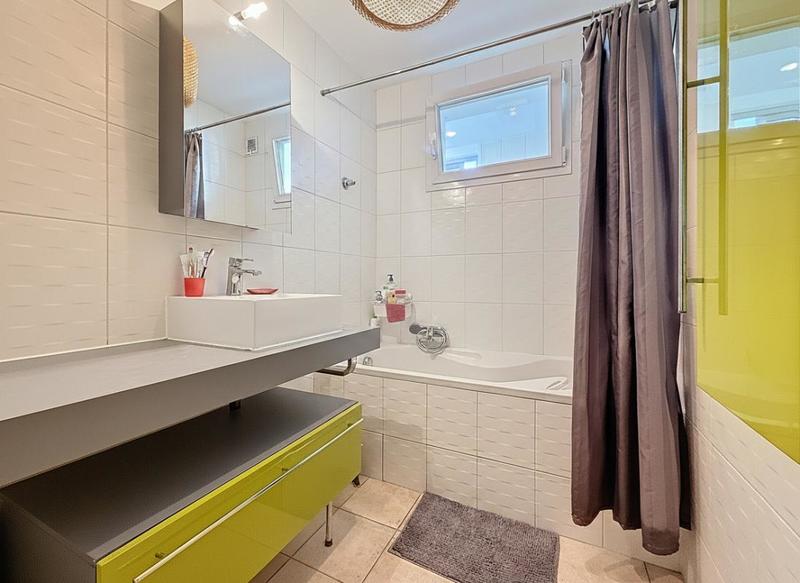 Appartement - 86 m² - 4 pièces