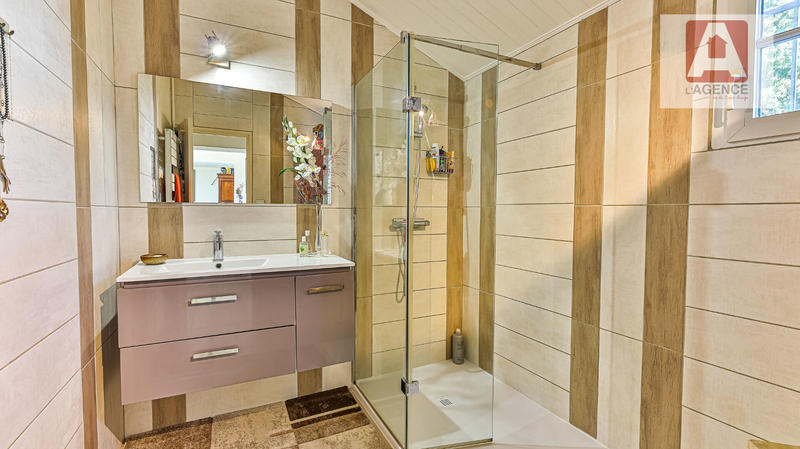 Maison - 167 m² - 5 pièces