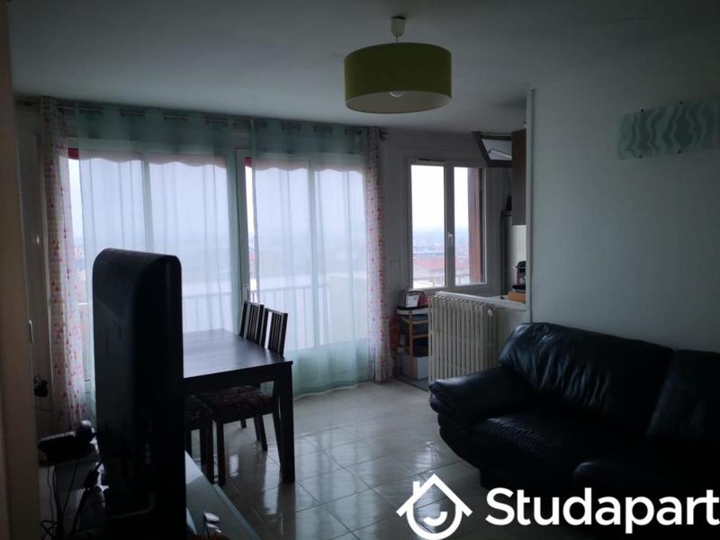 Chambre - 12 m² - 1 pièce