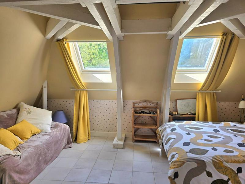 Maison - 220 m² - 8 pièces