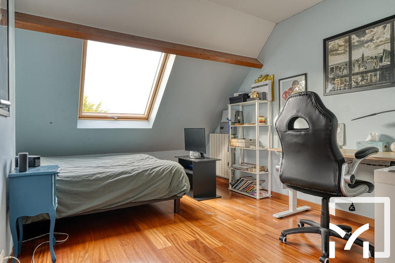 Maison - 170 m² - 8 pièces