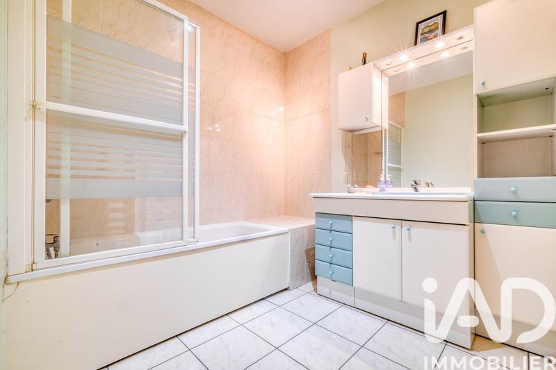 Appartement - 80 m² - 3 pièces