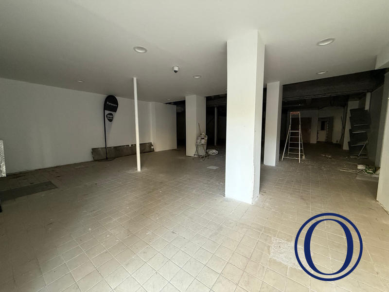 Local commercial - 280 m²