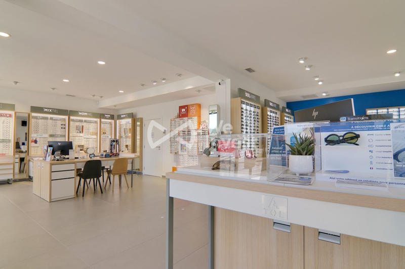 Local d'activités - 109 m²