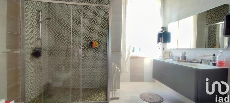 Maison - 288 m² - 8 pièces