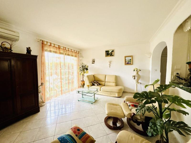 Appartement - 71 m² - 2 pièces