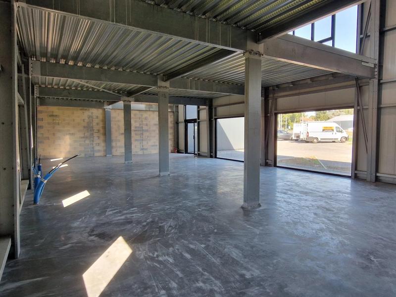 Bureau - 230 m² - 1 pièce