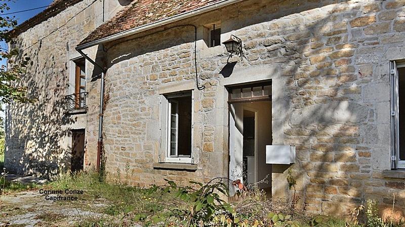 Maison en pierre - 104 m² - 4 pièces