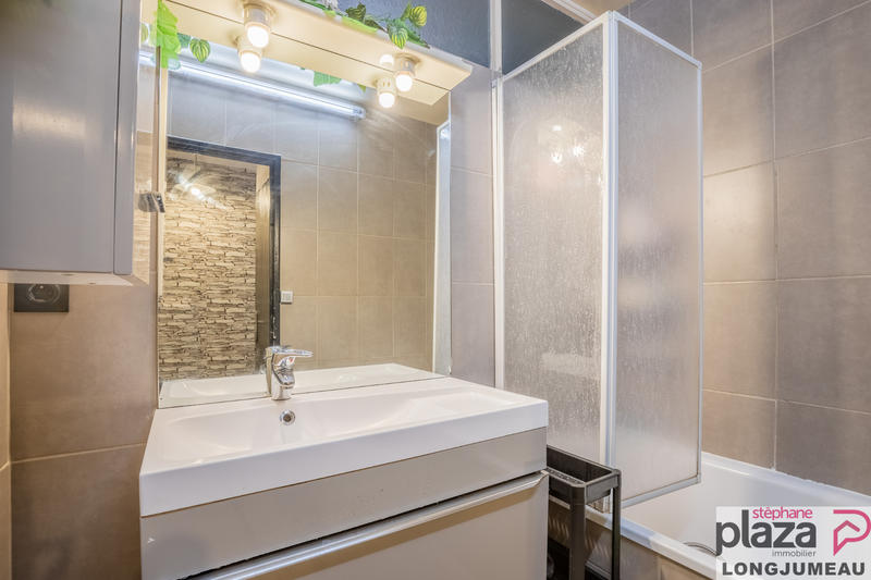 Appartement - 82 m² - 5 pièces