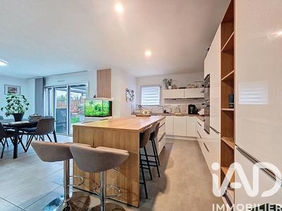 Maison - 101 m² - 5 pièces