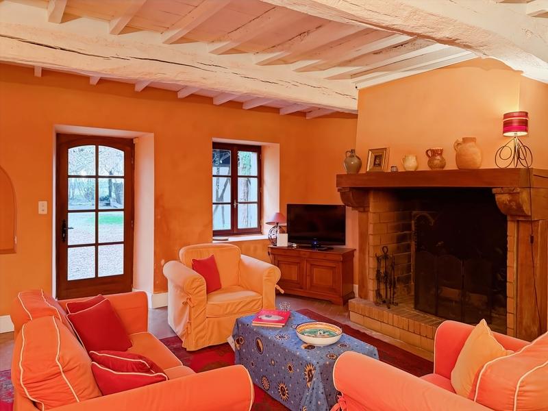 Maison en pierre - 302 m² - 8 pièces