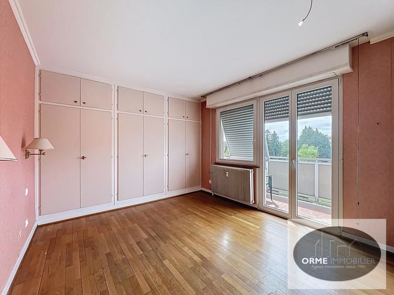 Appartement - 120 m² - 5 pièces