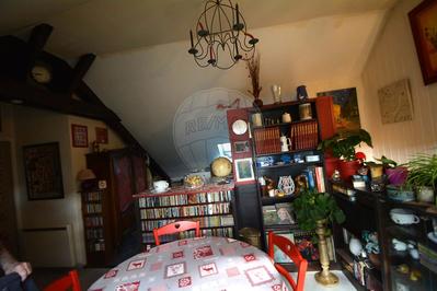 Maison - 248 m² - 6 pièces