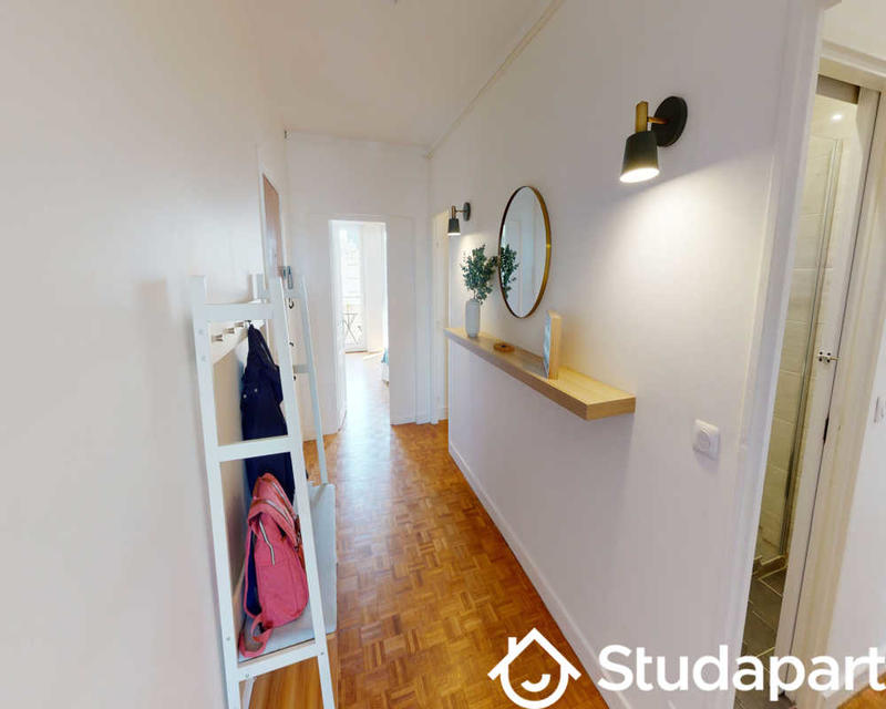 Chambre - 90 m² - 1 pièce