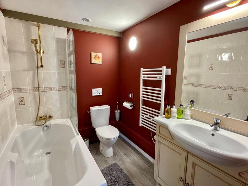 Fonds de commerce - 660 m²