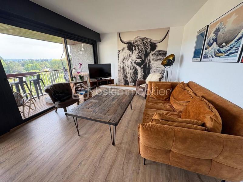 Appartement - 83 m² - 3 pièces