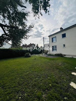 Maison - 105 m² - 5 pièces