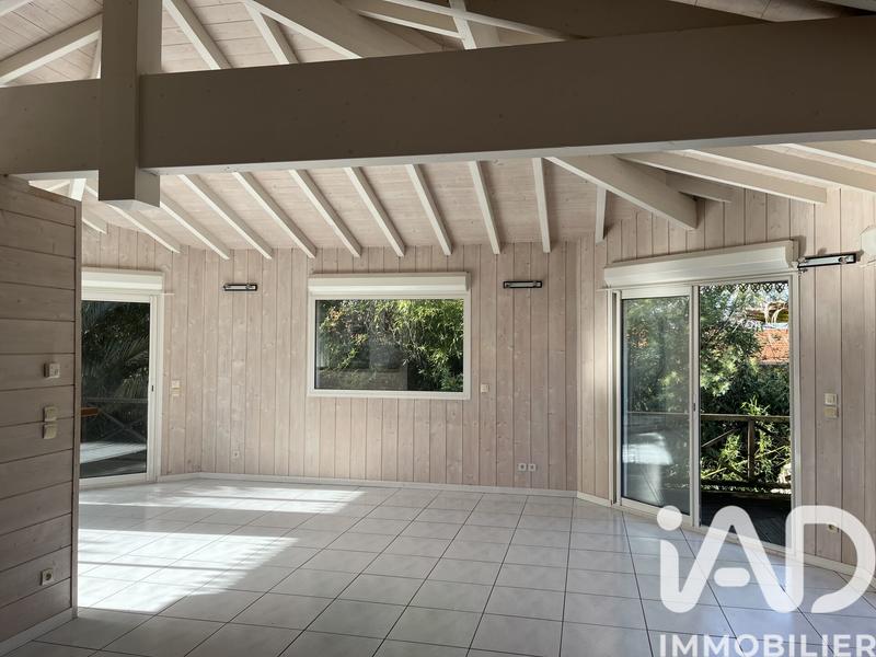 Maison - 147 m² - 5 pièces