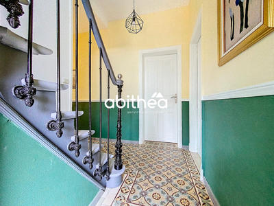 Immeuble - 239 m² - 8 pièces