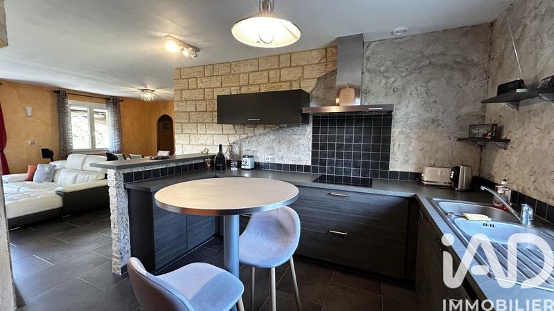 Maison - 105 m² - 6 pièces