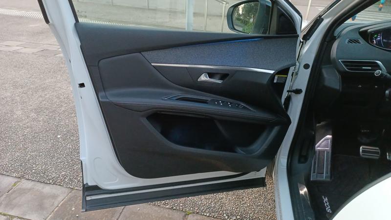 Peugeot 3008 II 1.6 Thp 165 Eat6 Gt Line - Première main