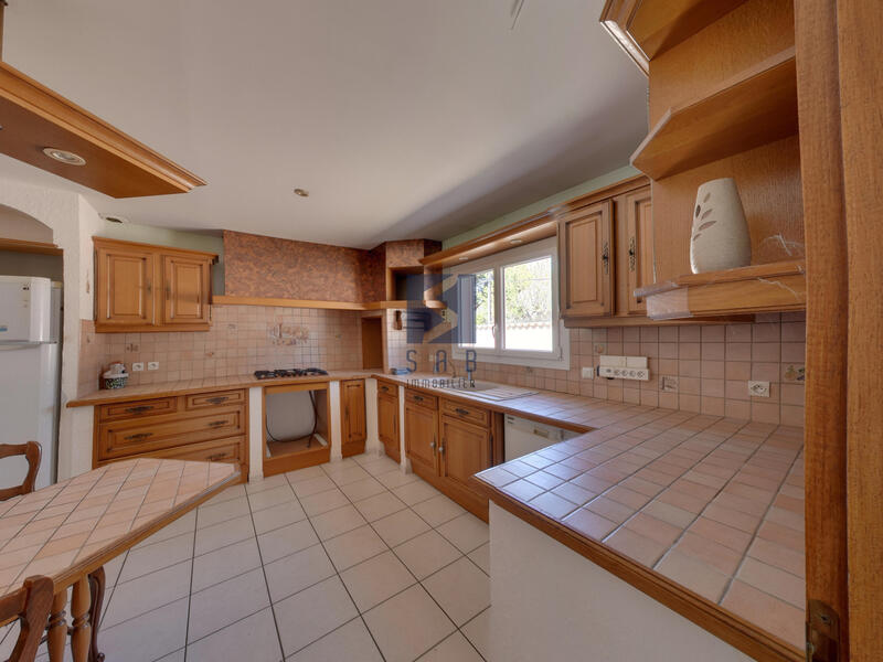 Maison - 174 m² - 6 pièces