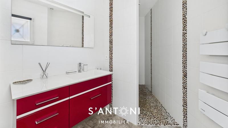 Maison - 144 m² - 4 pièces