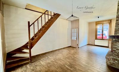 Maison - 95 m² - 5 pièces