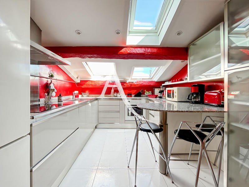 Appartement - 80 m² - 3 pièces