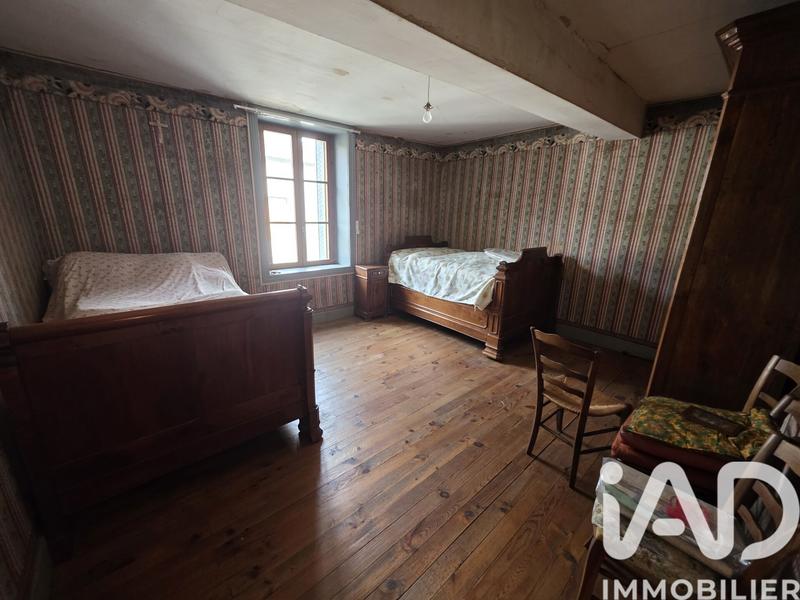 Maison - 111 m² - 7 pièces