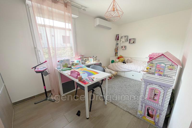 Villa - 93 m² - 5 pièces