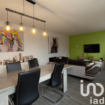 Maison - 99 m² - 4 pièces