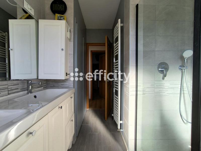 Pavillon - 98 m² - 5 pièces