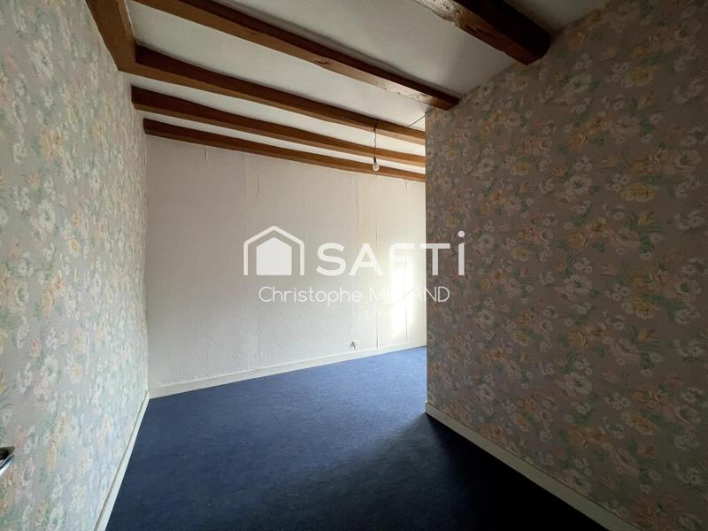 Maison - 94 m² - 7 pièces