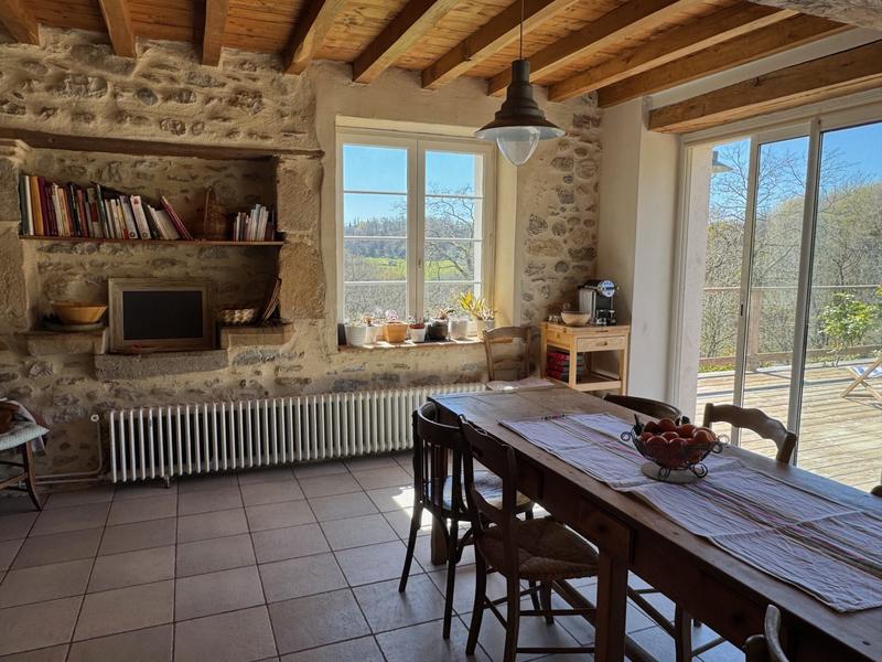Maison - 445 m² - 10 pièces