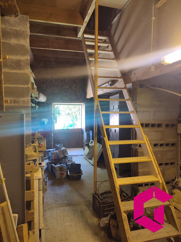 Maison - 93 m² - 5 pièces