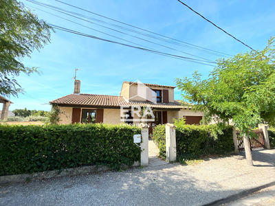 Maison - 93 m² - 5 pièces
