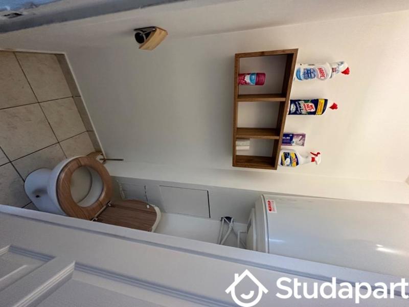 Chambre - 9 m² - 1 pièce