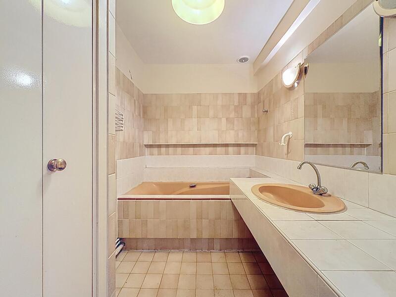 Appartement - 108 m² - 4 pièces