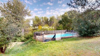 Maison - 104 m² - 5 pièces