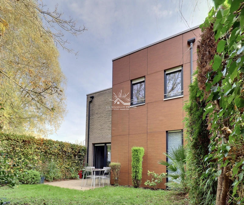 Maison - 107 m² - 5 pièces