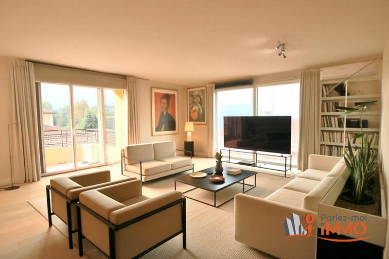 Appartement - 87 m² - 3 pièces