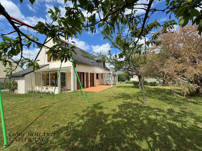 Maison - 142 m² - 8 pièces