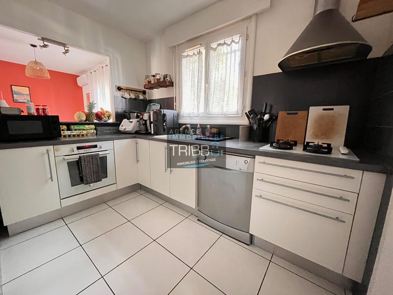 Appartement - 75 m² - 3 pièces