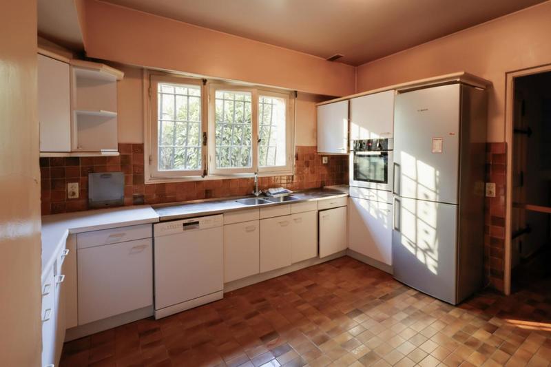 Villa - 446 m² - 9 pièces