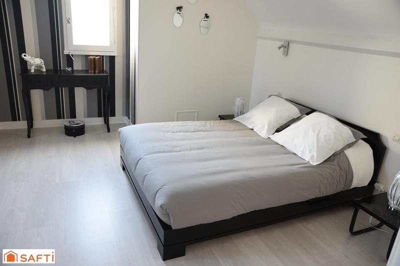 Maison - 150 m² - 7 pièces