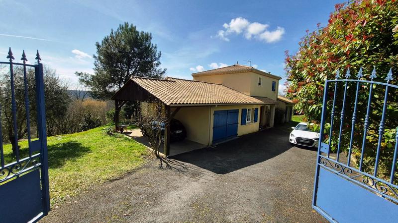 Maison - 150 m² - 4 pièces