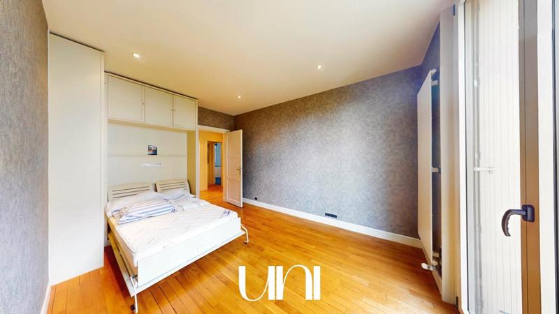 Appartement - 97 m² - 5 pièces