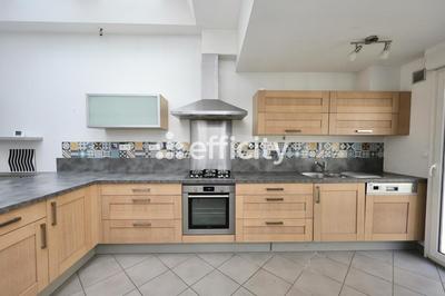 Maison - 87 m² - 4 pièces