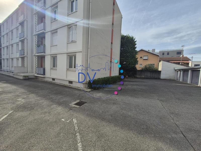 Appartement - 77 m² - 3 pièces